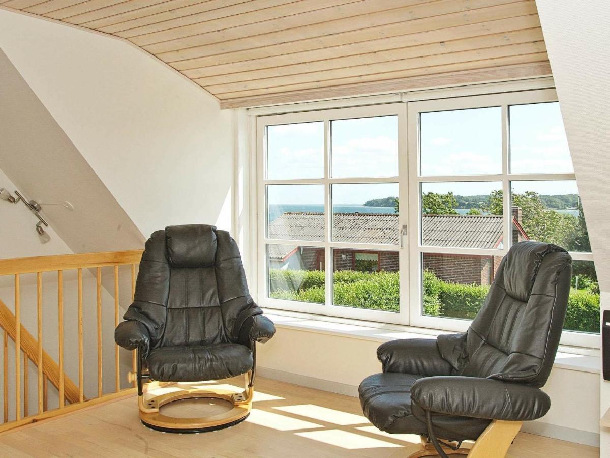 6 Person Holiday Home In Hejls Zimmer foto